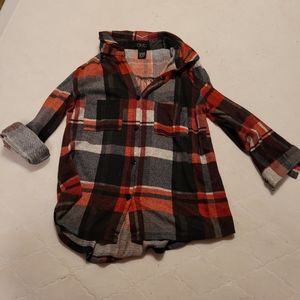 Red Plaid Quater sleeve shirt